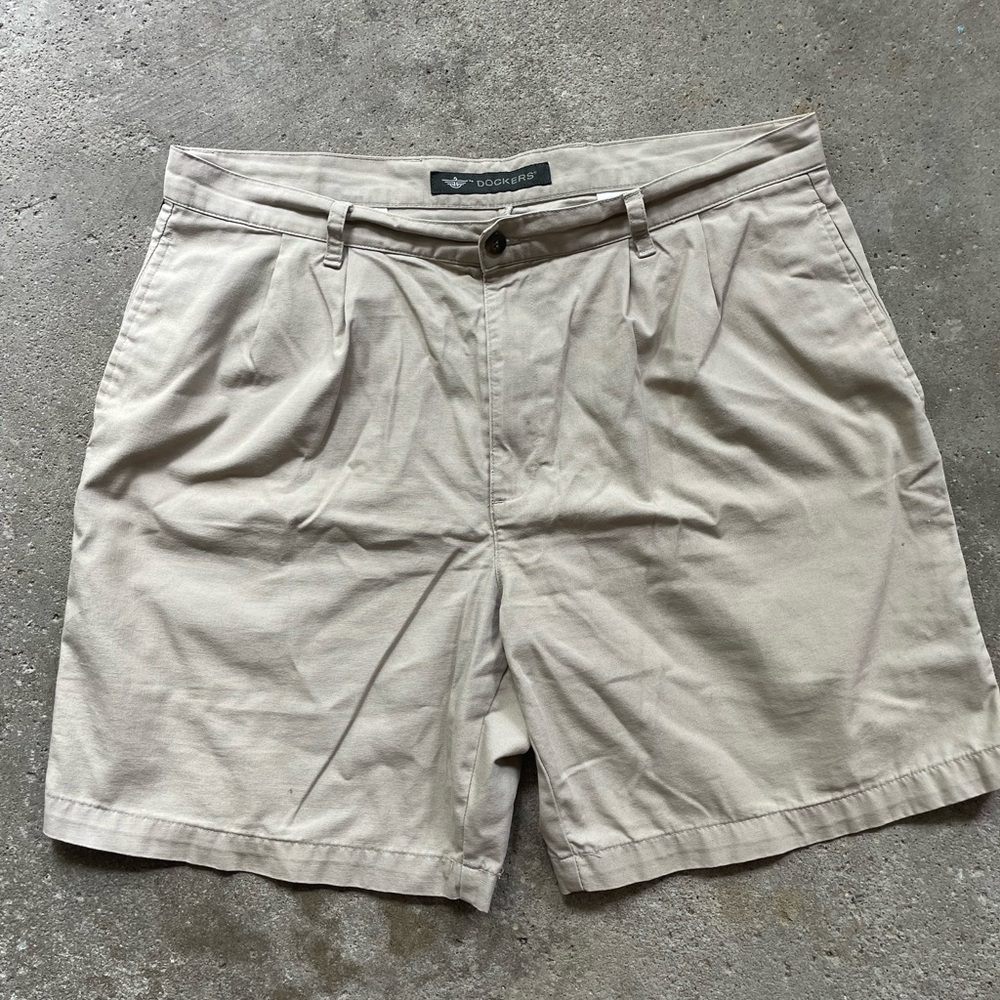 Men’s Dockers Shorts Beige Relaxed Fit W38
